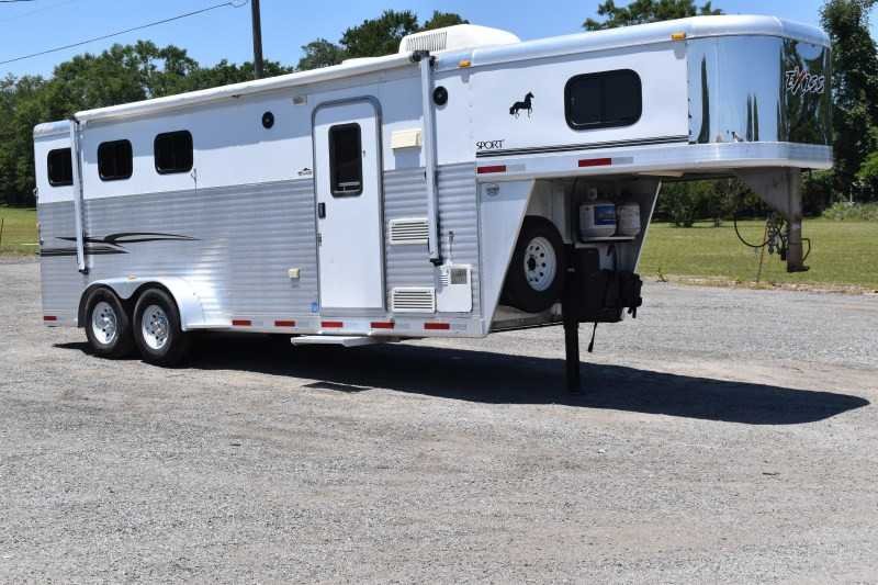 2006 Exiss 7407LQ 4 Horse Trailer with 7′ Short Wall – Used