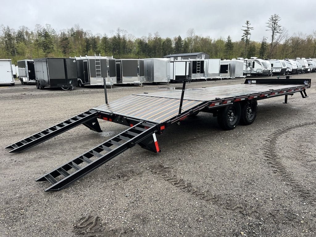 2024 Diamond Deckover Equipment Trailer โ Used